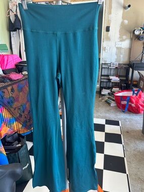 Gilly Hicks Teal Flared High-Waist Leggings